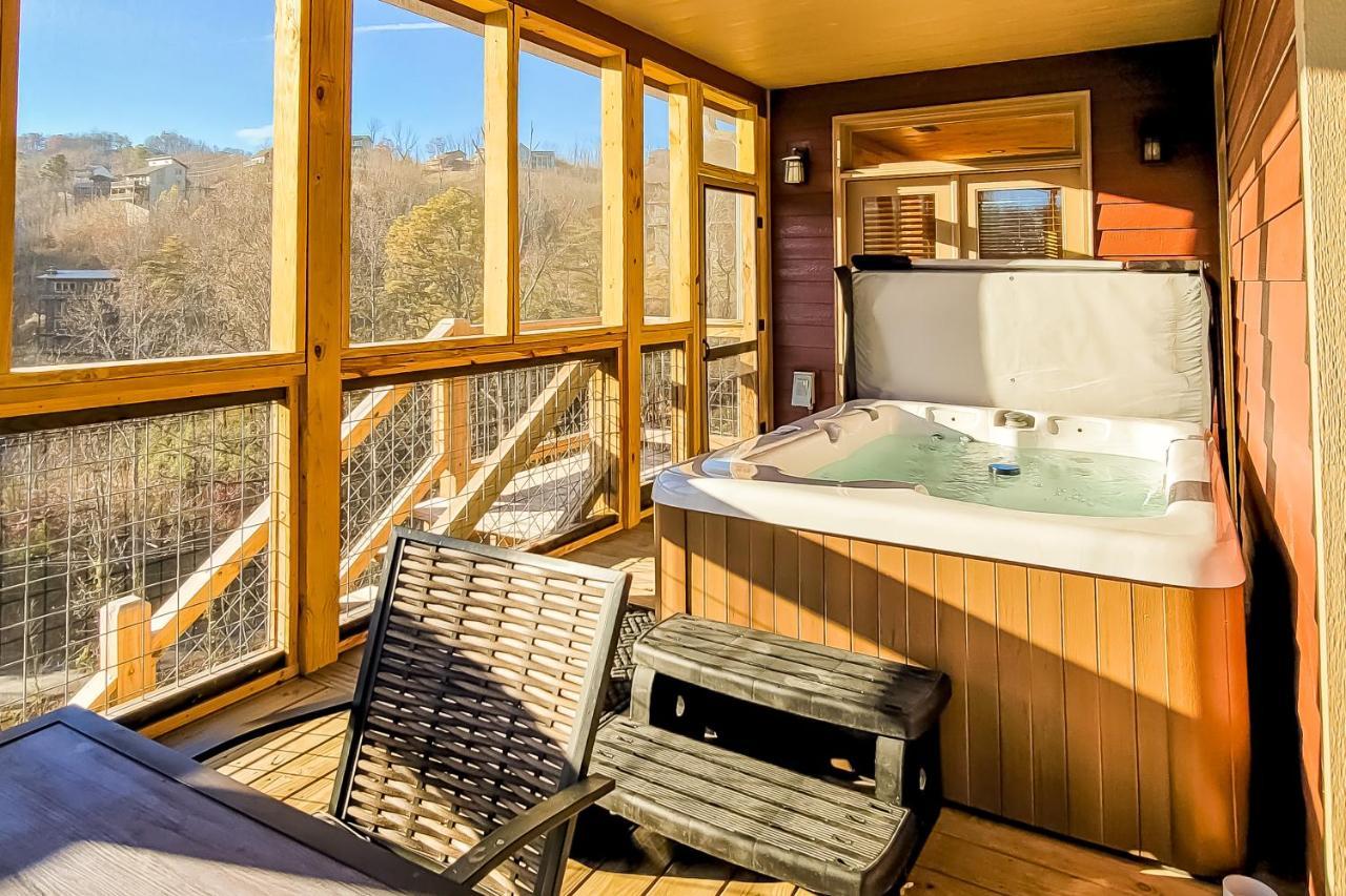 3 Lazy Bears Chalet Villa Gatlinburg Dış mekan fotoğraf