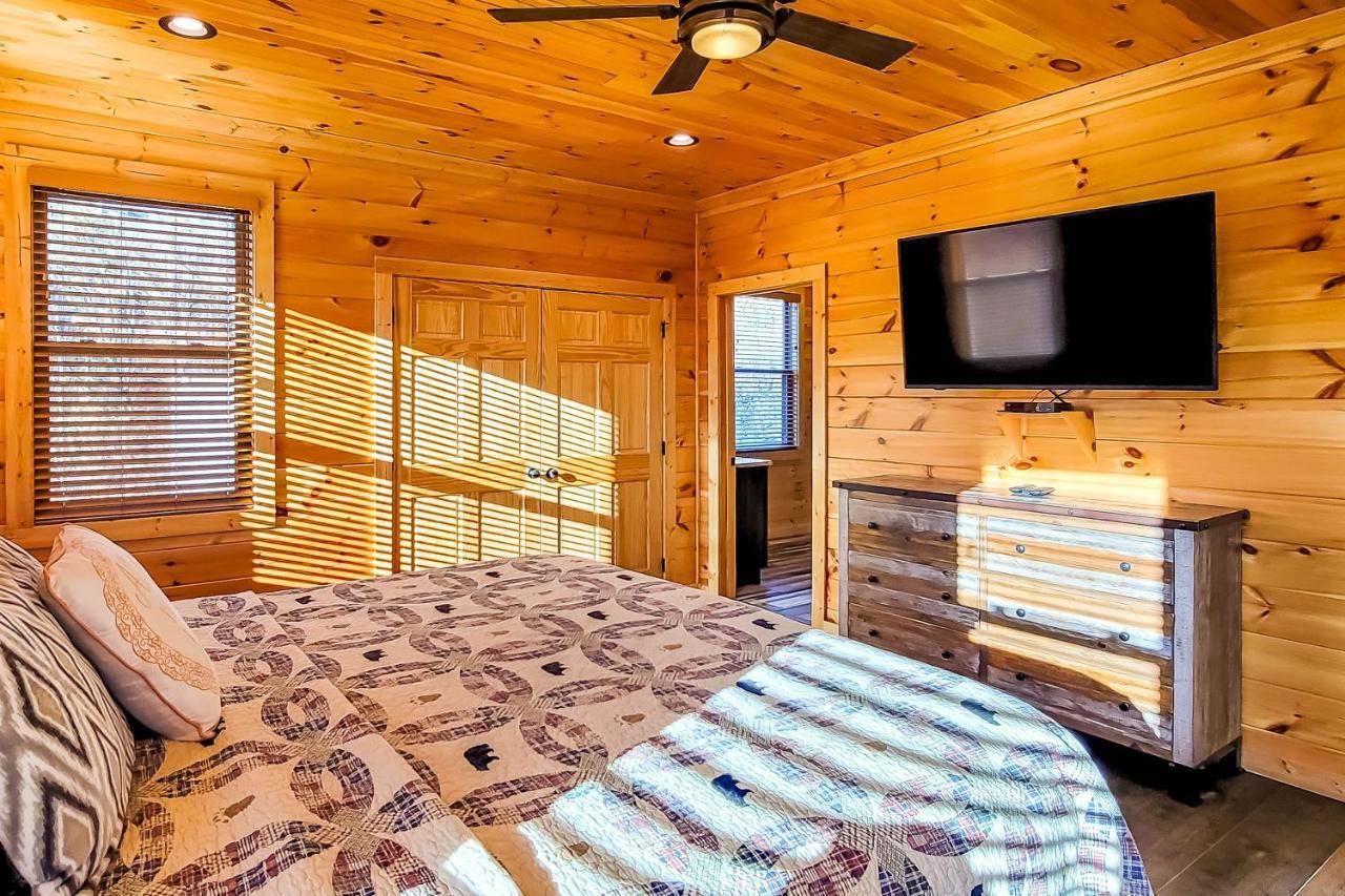 3 Lazy Bears Chalet Gatlinburg Dış mekan fotoğraf