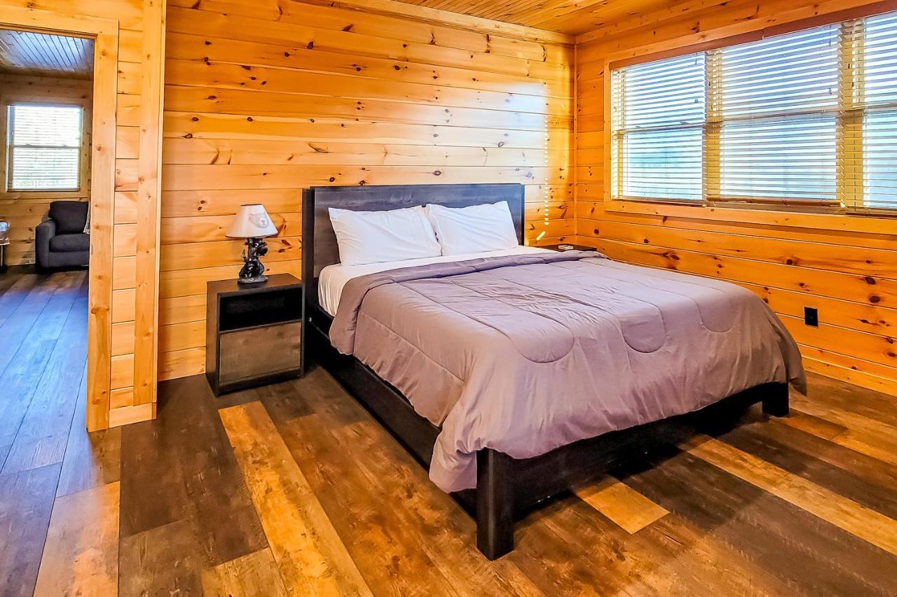 3 Lazy Bears Chalet Gatlinburg Dış mekan fotoğraf