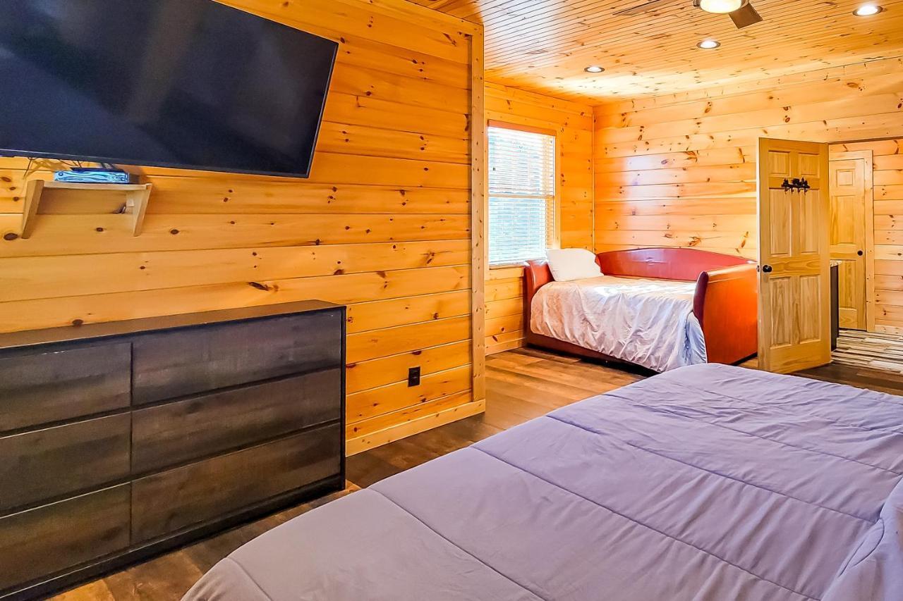 3 Lazy Bears Chalet Gatlinburg Dış mekan fotoğraf