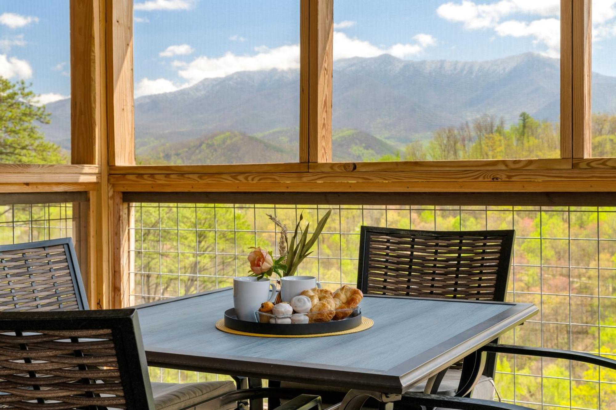 3 Lazy Bears Chalet Gatlinburg Dış mekan fotoğraf