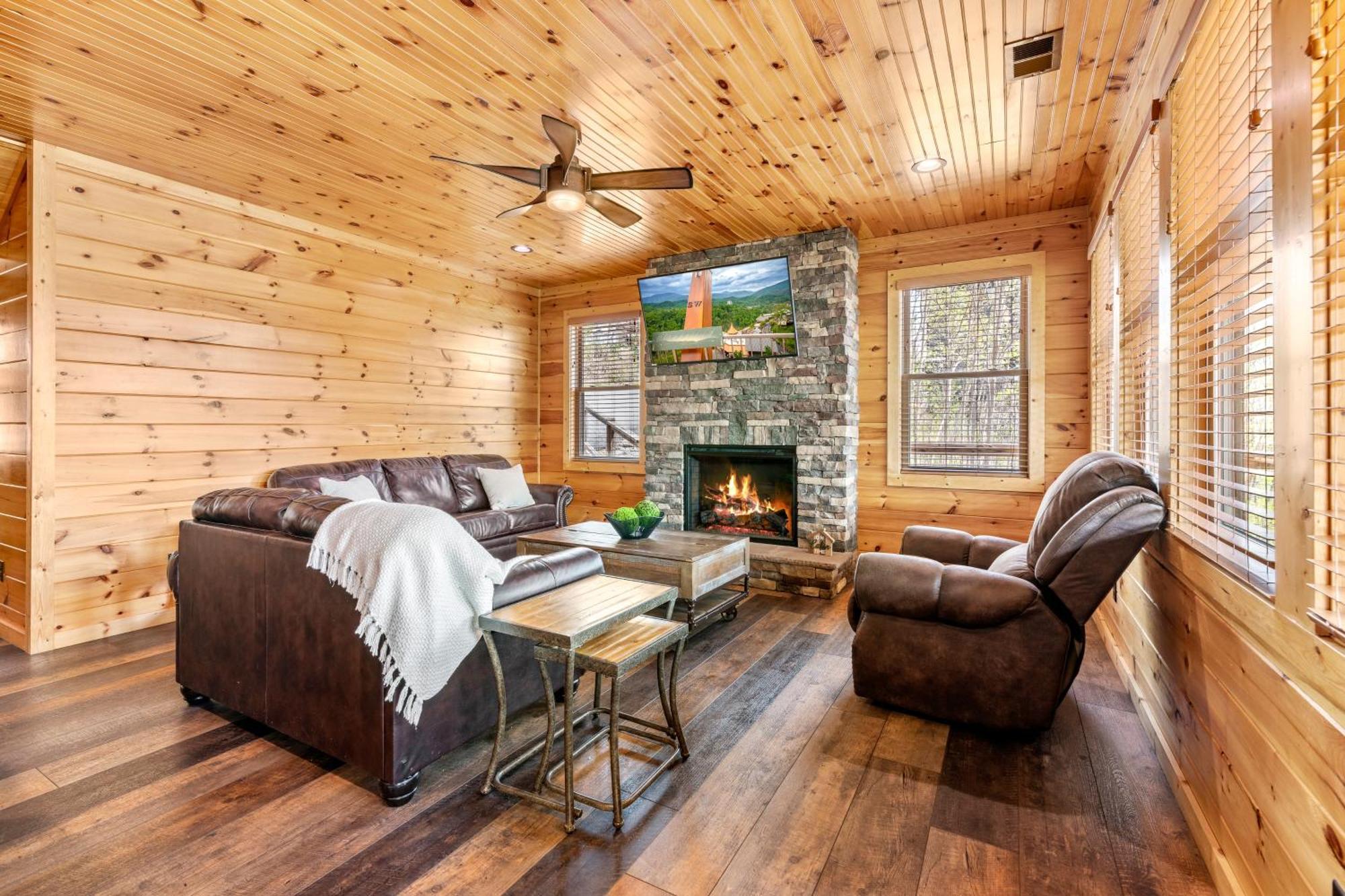 3 Lazy Bears Chalet Gatlinburg Dış mekan fotoğraf